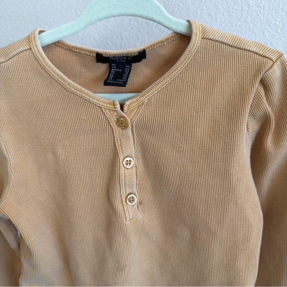 Forever 21 Kids Ribbed Henley Top Yellow Long Sleeve Shirt Girls Size 5/6 - Picture 4 of 8